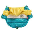 Load image into Gallery viewer, Veste imperméable pour chien Oscar et Plume Vert/jaune / XS
