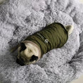 Charger l'image dans la visionneuse de la galerie, Veste imperméable pour chien avec col en fourrure Oscar et Plume
