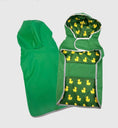 Load image into Gallery viewer, Veste Imperméable réversible pour chien Oscar et Plume Vert / XS
